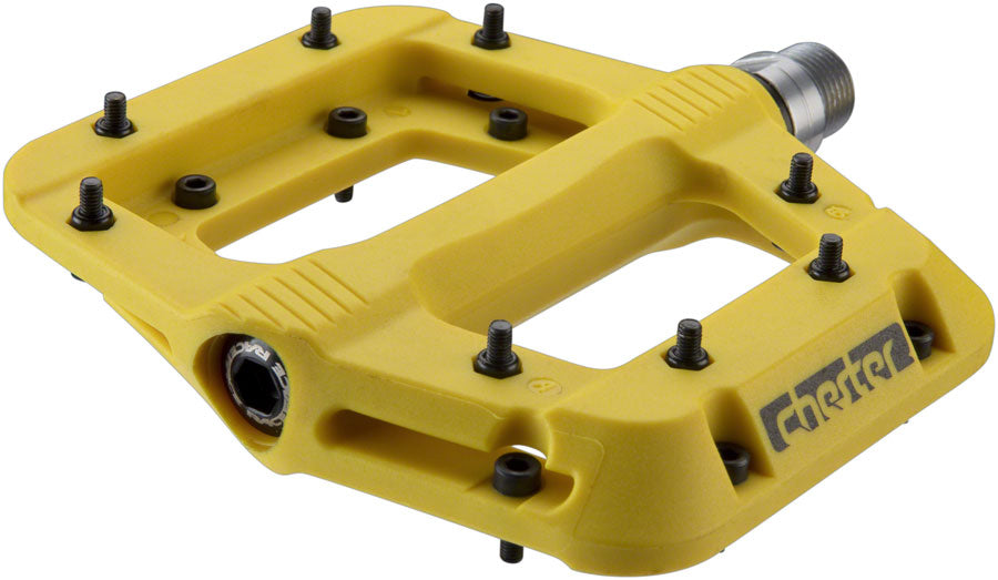 Raceface Chester Platform Pedals Body: Nylon Spindle: Cr-Mo 9/16 Yellow Pair